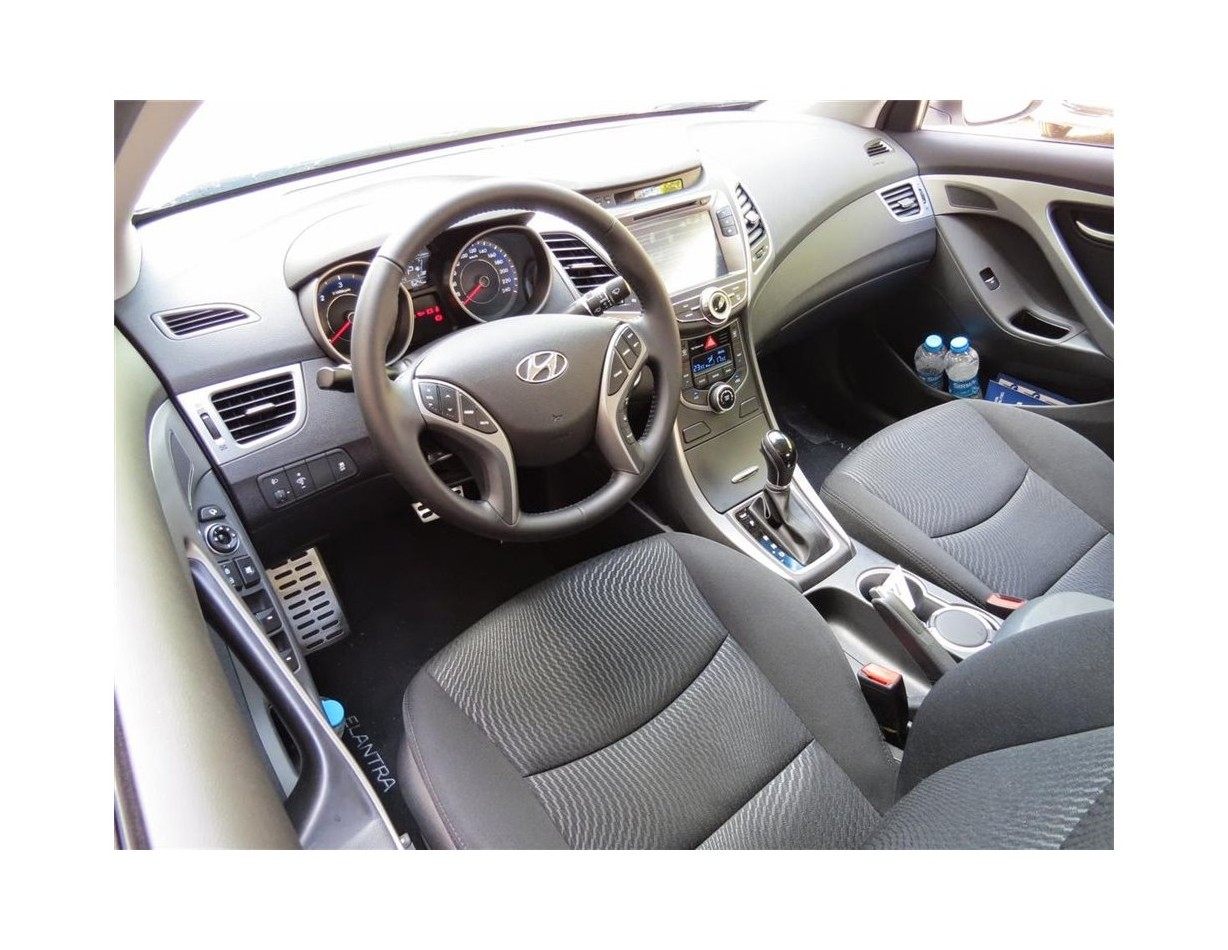 Hyundai Elantra 01.2012 Kit Rivestimento Cruscotto all'interno del veicolo Cruscotti personalizzati 10-Decori