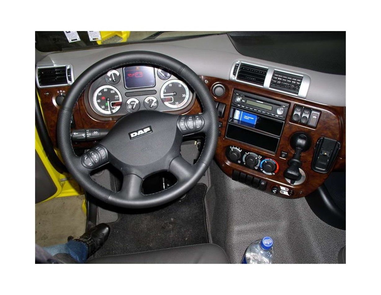 Daf CF 01.2011 3D Inleg dashboard Interieurset aansluitend en pasgemaakt op he 18 -Teile