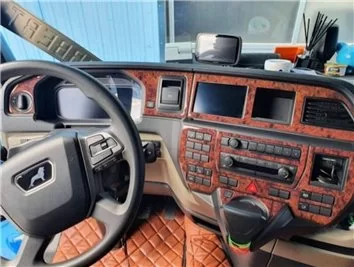 TRUCKS Lastwagen MAN TGX Innenraum Design Cockpit Dekor Carbon Dekor  Innenausstattung