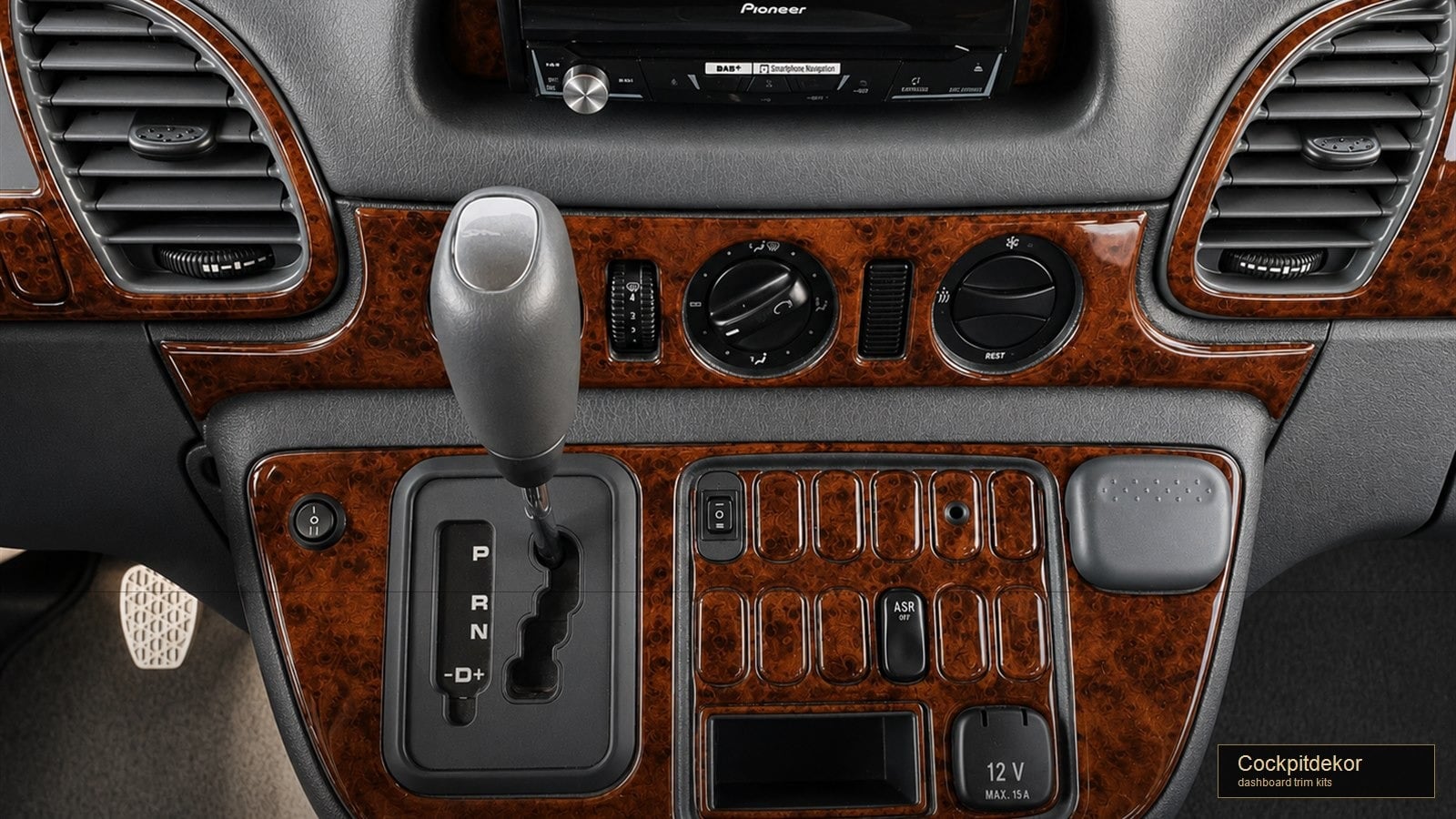 Brushed Aluminium Dashboard Trim for Clean Technical Interiors
